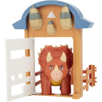 Dino Ranch Triceratops Playset Action