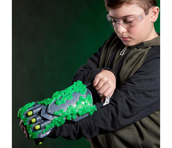 Hasbro - Doomglow Blaster Nerf Dottor Destino